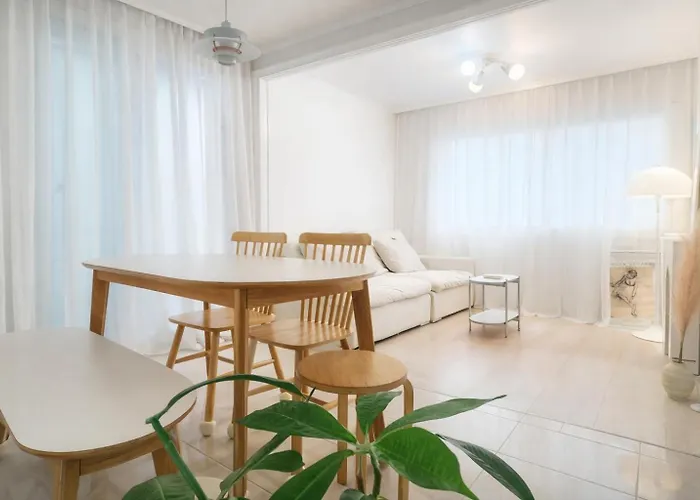 서교초등학교앞, White Linen House * Seoul