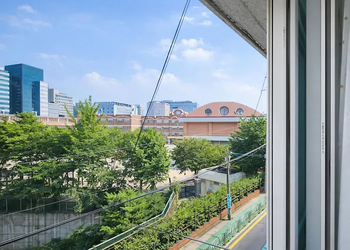 서교초등학교앞, White Linen House Apartment Seoul